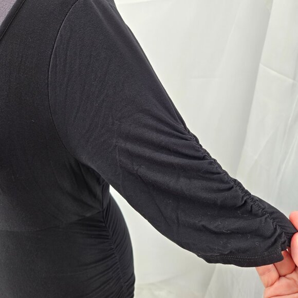 76-27 Torrid Supersoft Bodycon Black Ruched Knit T-Shirt Dress Size 1 (14/16) - Picture 4 of 14